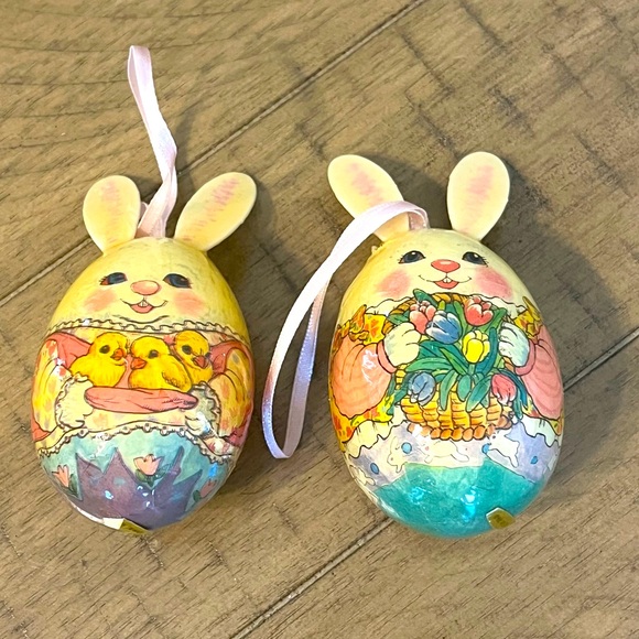EASTER BUNNY ORNAMENTS set of 2 Rabbit decoupage paper mache - Picture 1 of 8